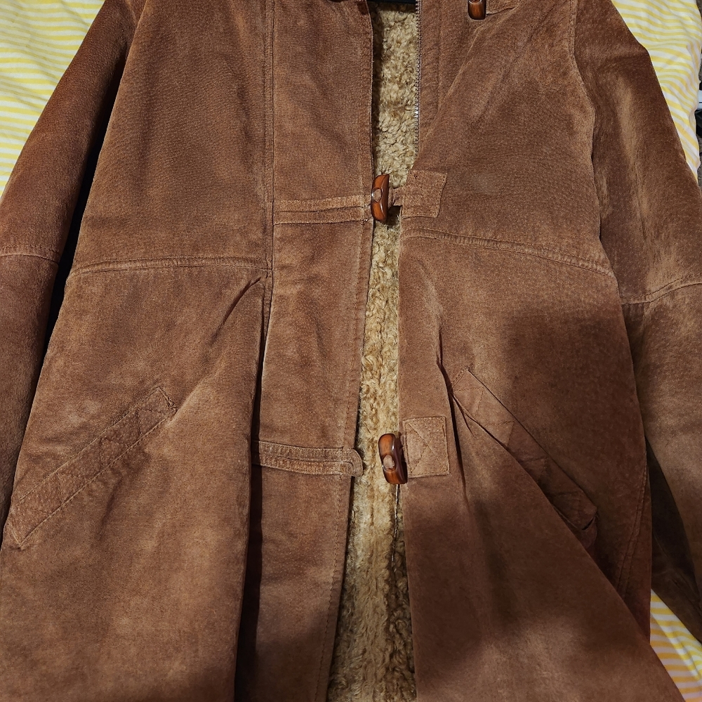 Coat - Picture 2 of 3